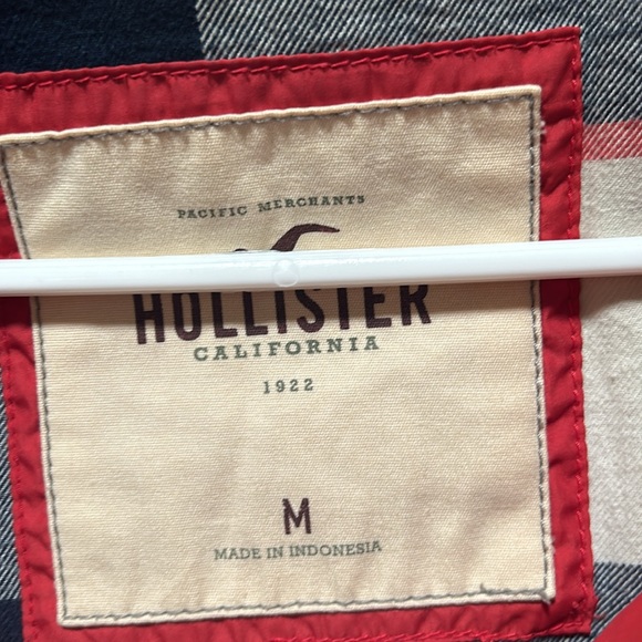 Hollister women’s size medium down winter jacket coat - Picture 2 of 5